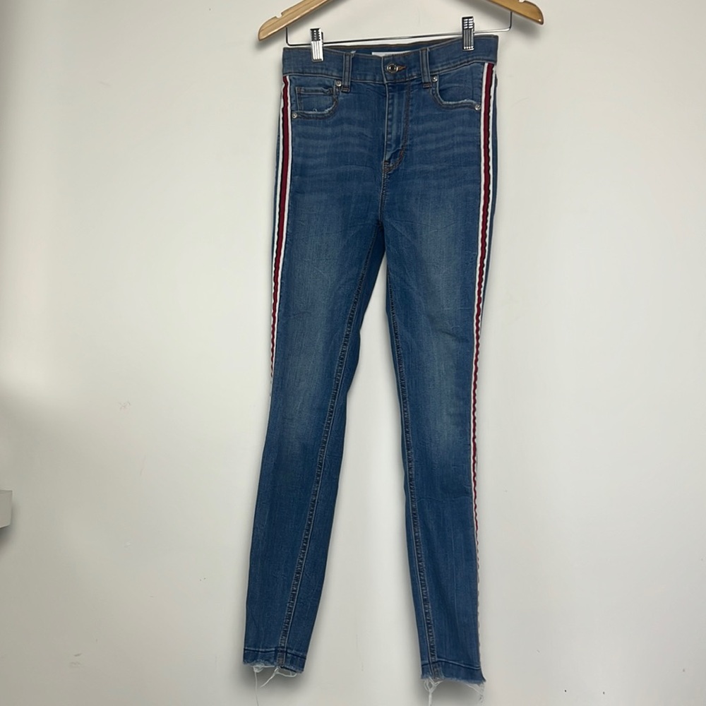 Dynamite denim size28 stretchy jeans